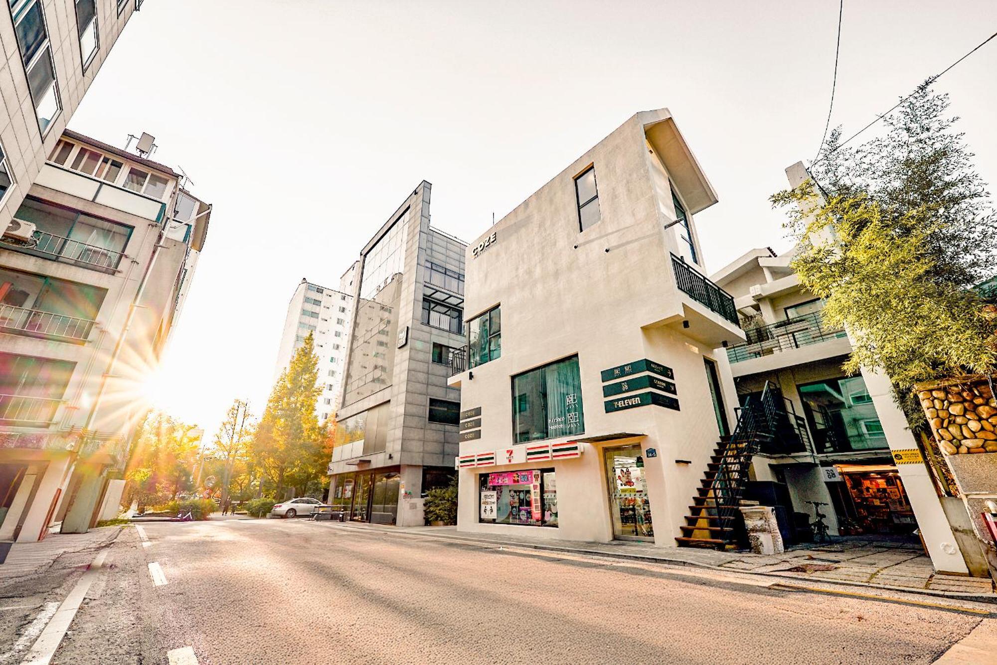 Holiday home F9 Tailored Service Near Hongik Univ Station Seoul